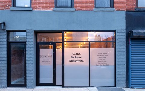 Private Gowanus Lounge With Karaoke, Pool Table and Glam Design