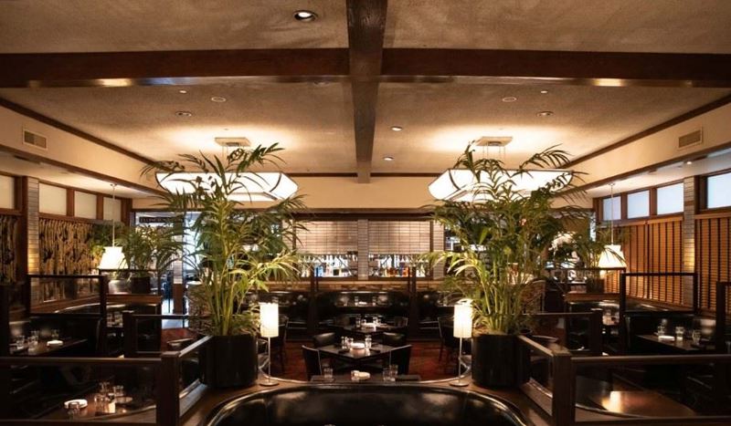 Lincolnshire Steakhouse with Private Rooms for Rehearsals and Business Dinners