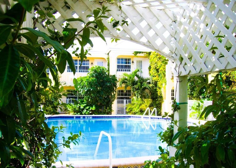 Vero Boutique Resort Restaurant with Garden and Piano Bar