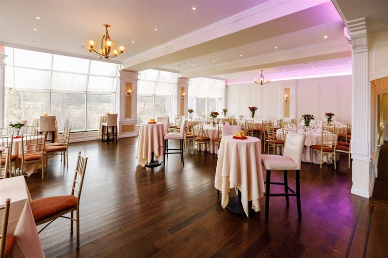Bayside Waterfront Restaurant and Ballroom With Bridge Views, Catering and Valet Service