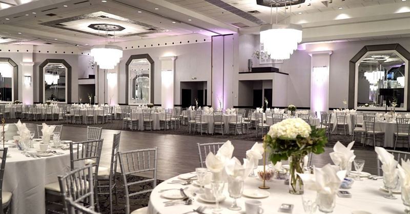 Orland Park Ballroom Venue With Catering for Weddings and Company Events