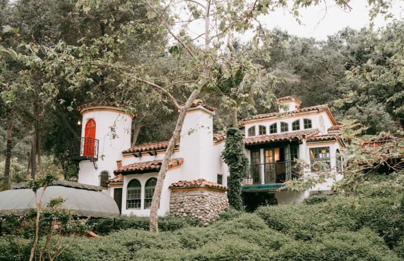 Private Silverado Estate with Suites, Terraces, and Garden Event Spaces