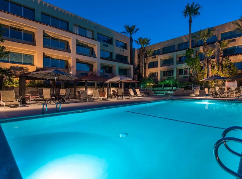 Simi Valley Hotel Venue With Ballroom and Pool