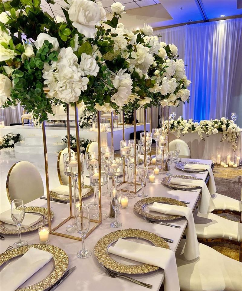 Renovated Hotel Venue with Large Ballroom and Flexible Breakout Rooms