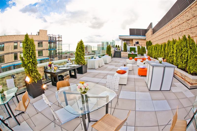 Flushing Rooftop Lounge With Outdoor Terrace, Full Bar and Private Event Service