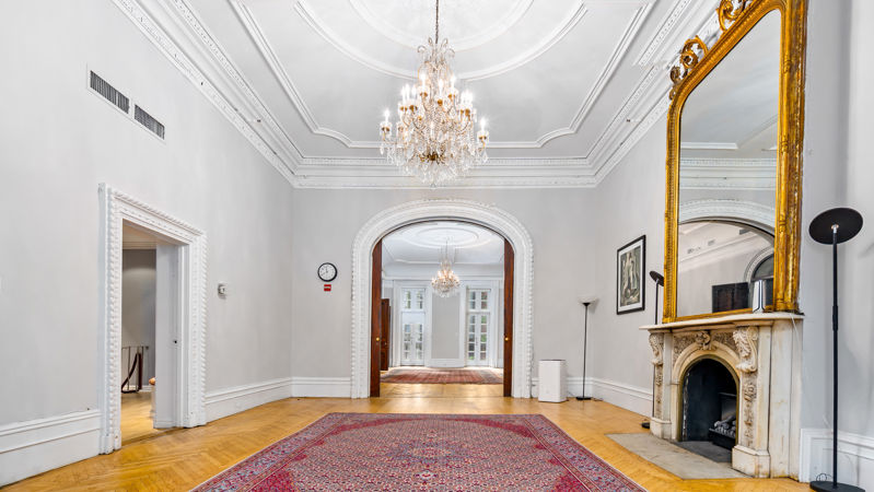 Historic Elegance Meets Timeless New York Charm
