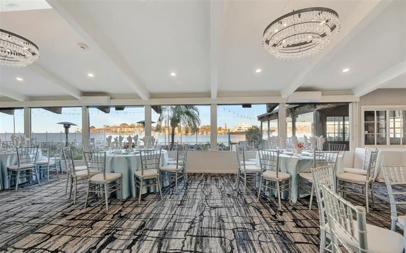 Whiskey Red's Marina Del Rey restaurants & bars / waterfront in Marina del Rey, CA photo