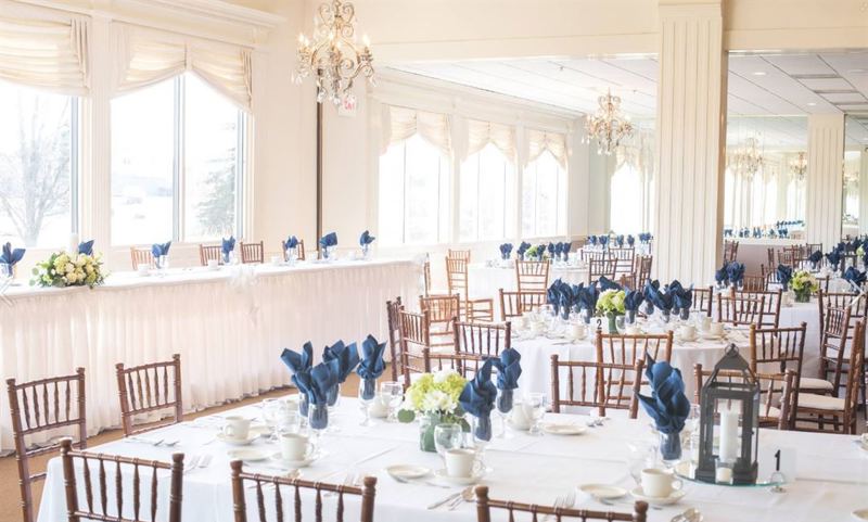 Orland Park Golf Club Venue With Custom Menus for Weddings and Events