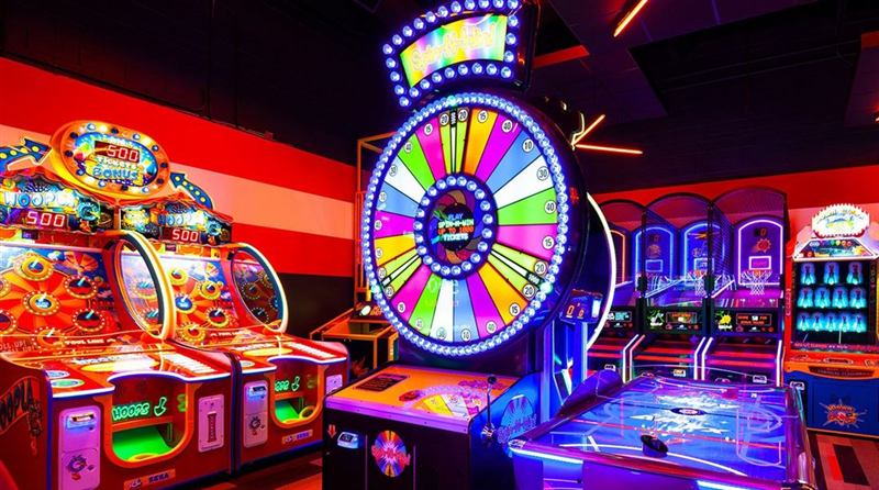 Syosset Bowling Venue for Office Parties, Team Building and Family Events