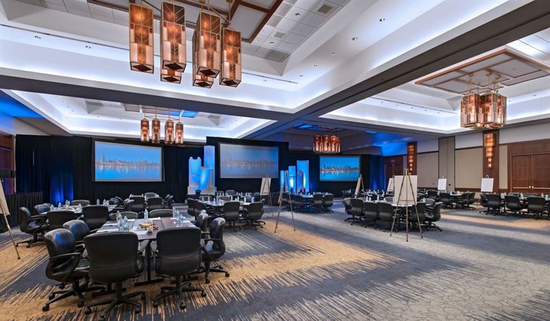 Itasca Hotel Ballroom for Weddings and Corporate Events