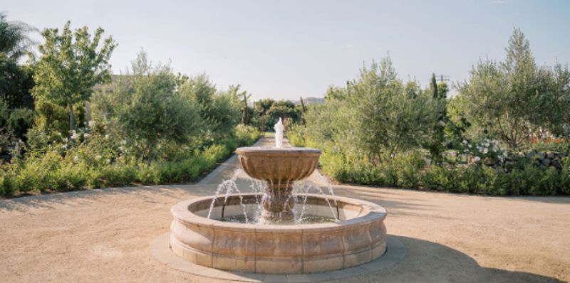 Tuscan-style Ranch Venue with Lavender Fields in Santa Paula