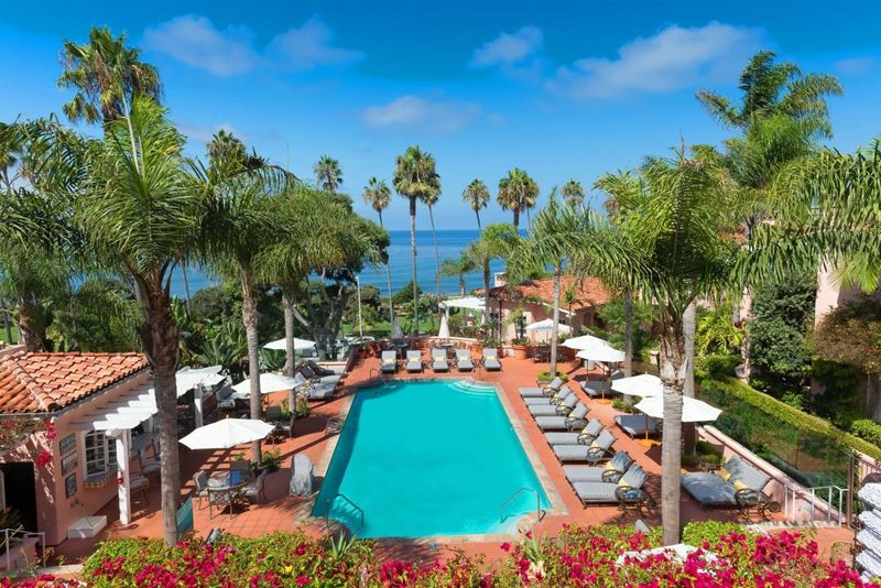 Historic Pink Lady Hotel Venue with Ocean-view Event Spaces
