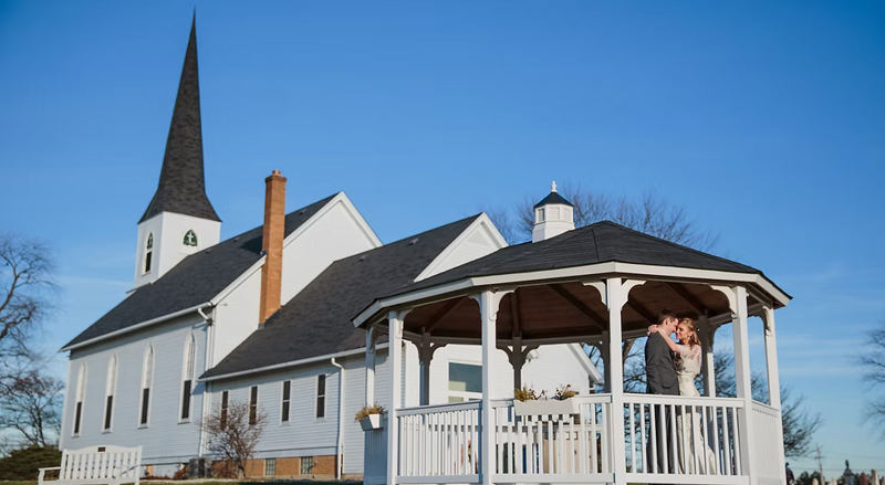 Palatine Historic Church Fellowship Hall and Grounds for Community Gatherings