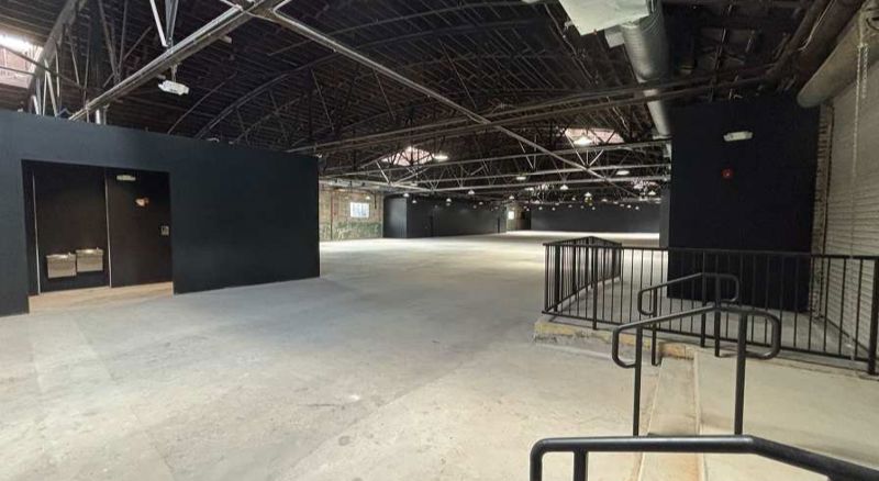 Event Venue With Bar
