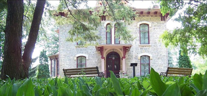 Freeport Historic and Indoor-Outdoor Venue for Events Up to 150 Guests