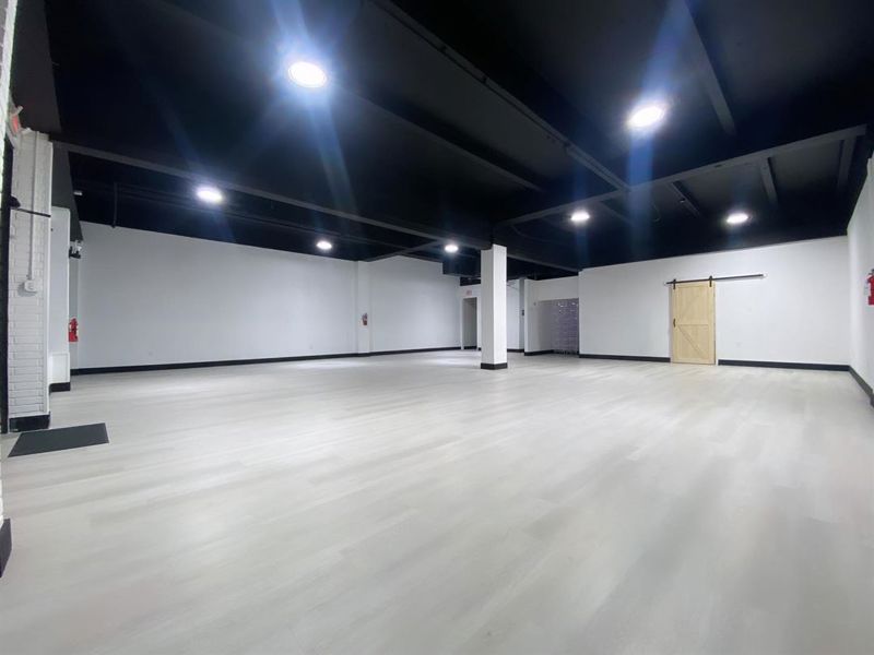 Kendall Event Space with White Room, Food Prep Area and Free Parking