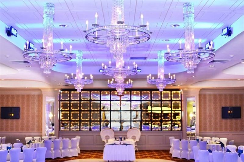 Oceanside Ballroom With Garden Setting and Two Reception Rooms