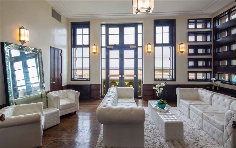 Jones Beach Waterfront Venue With Ocean Views and Formal Event Spaces