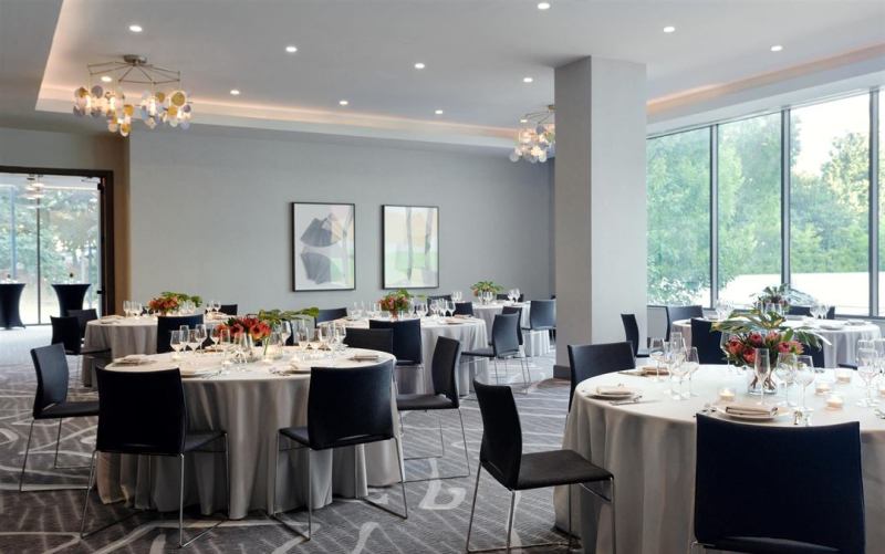 Midtown Boutique Hotel With Ballroom, Boardroom, Terrace and Pet-Friendly Rooms