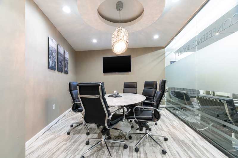 Bryant Park Room B Meeting Space for 6 Guests