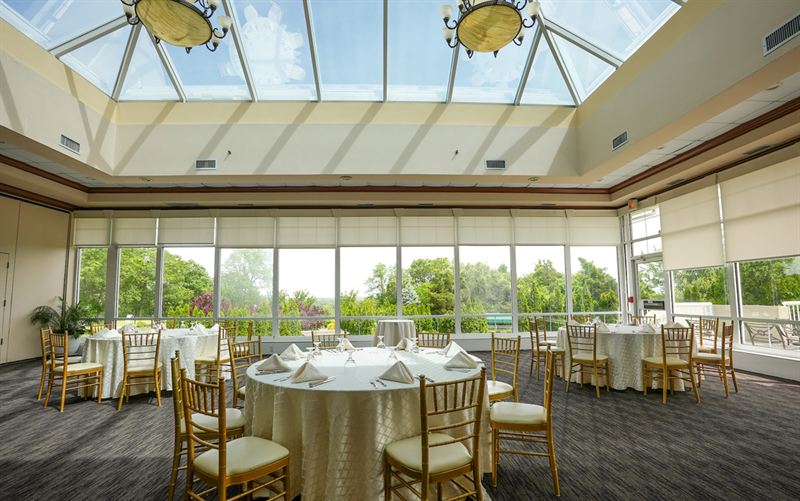 Hauppauge Country Club With Terrace Room and Panoramic Golf Views