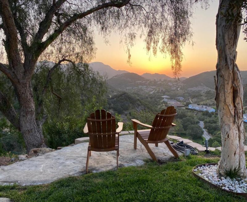 Peaceful Mountain-view Hideaway in Thousand Oaks