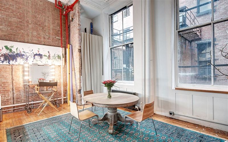 Creative NYC Restaurant and Bar Venue for Up to 250 Guests
