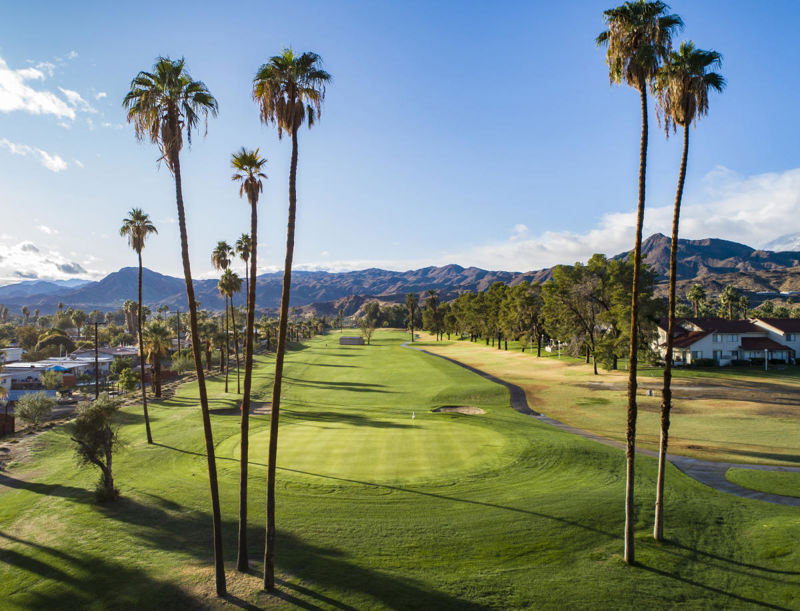 Palm Springs Golf Resort Café with Bar and Event Seating