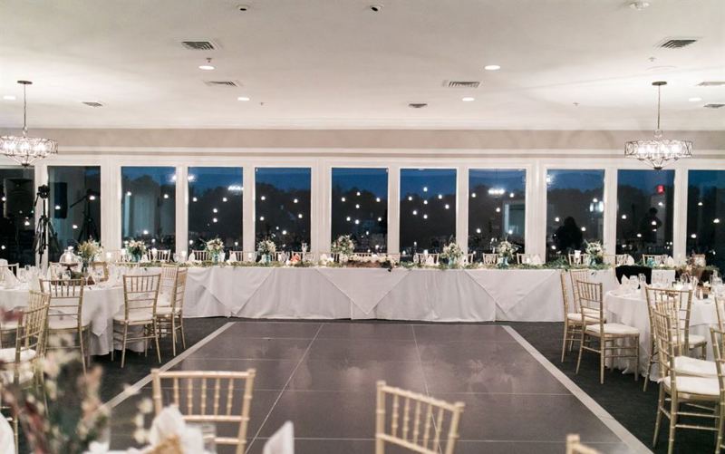 Lakefront Reception Space With Golf Course Views and Full-Service Hospitality in Cumming, GA