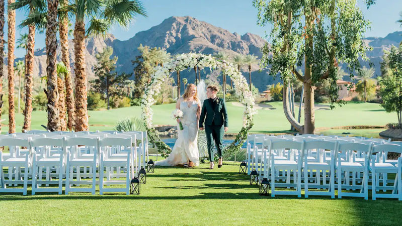 Indian Wells Resort with Ballrooms, Pools and Outdoor Event Space