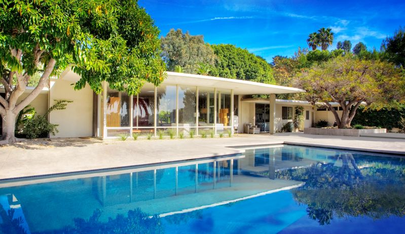 Mid-century Beverly Hills Estate with Lawn, Pool, and Ocean View