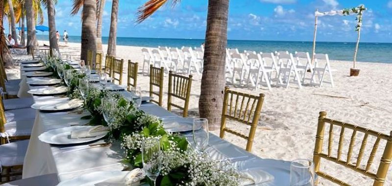 Tropical Beachfront Cafe and Garden Venue for Waterfront Celebrations
