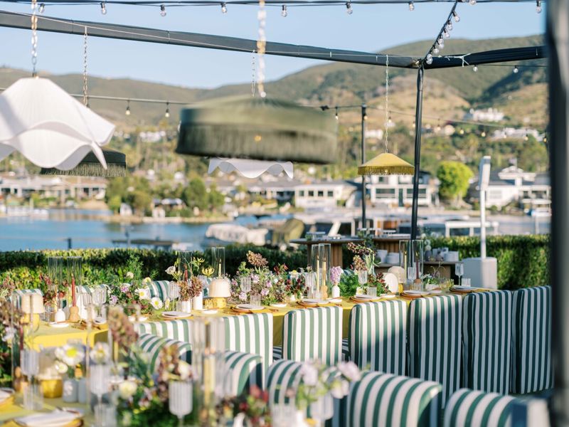 Lakehouse Hotel and Resort