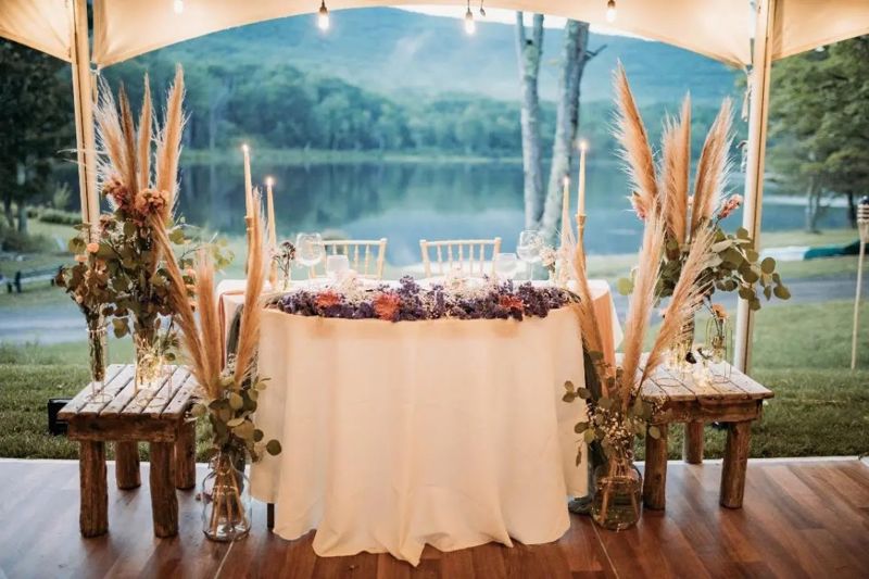 Event Venue on Lake Heloise