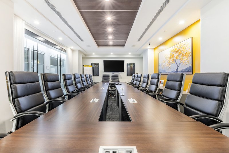 Grand Central 3rd Floor XL Meeting Room Meeting Space for 20 Guests