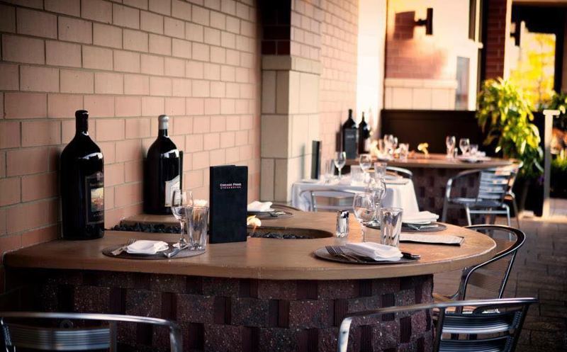 Schaumburg Steakhouse with Private Dining and Covered Patio